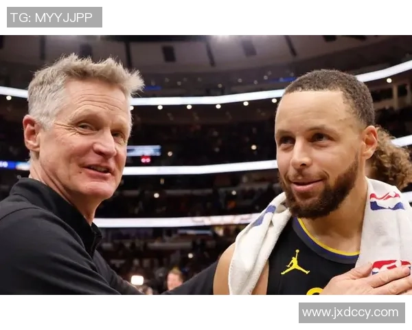 科尔我不想82场比赛追梦都去对付7尺中锋 因此我们会有多套首发