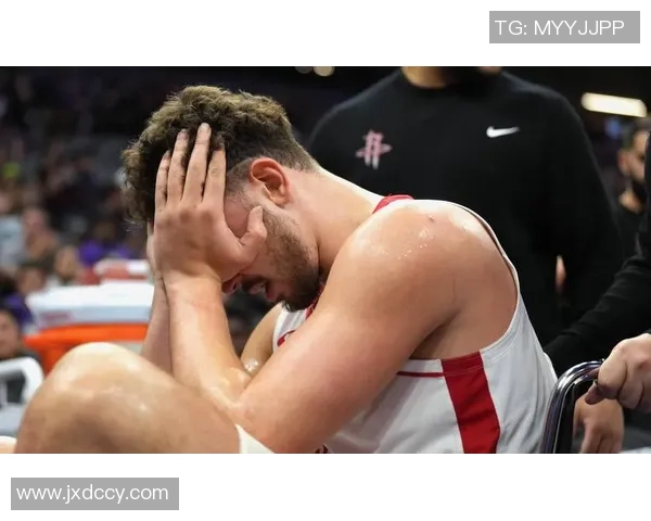 乌度卡：马刺派矮小球员盯防申京，结果进攻陷入停滞